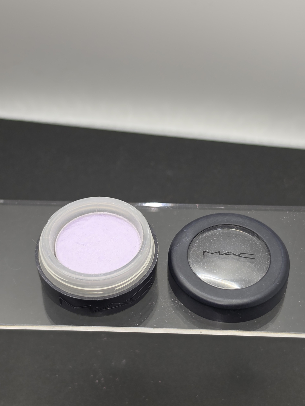 VINTAGE 1990s MAC SCREW TOP EYESHADOW- "DIGIT" - Picture 6 of 6